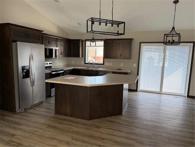 614 Dillon Ave N in Montrose, MN - Building Photo - Building Photo