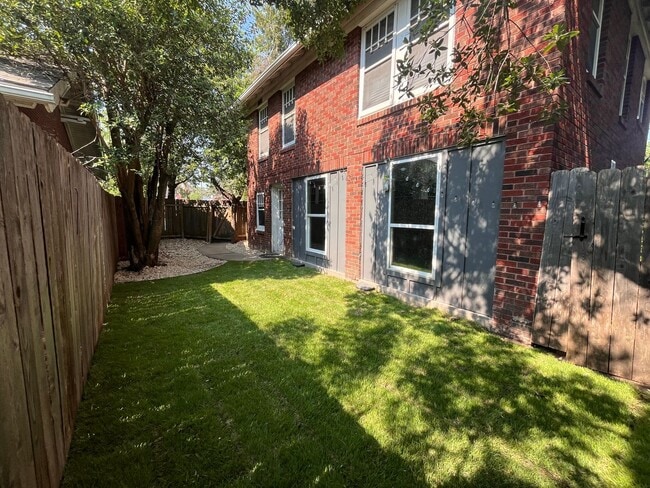 106-B W 38th St in Austin, TX - Building Photo - Building Photo