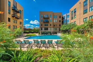 River House in San Antonio, TX - Building Photo - Building Photo