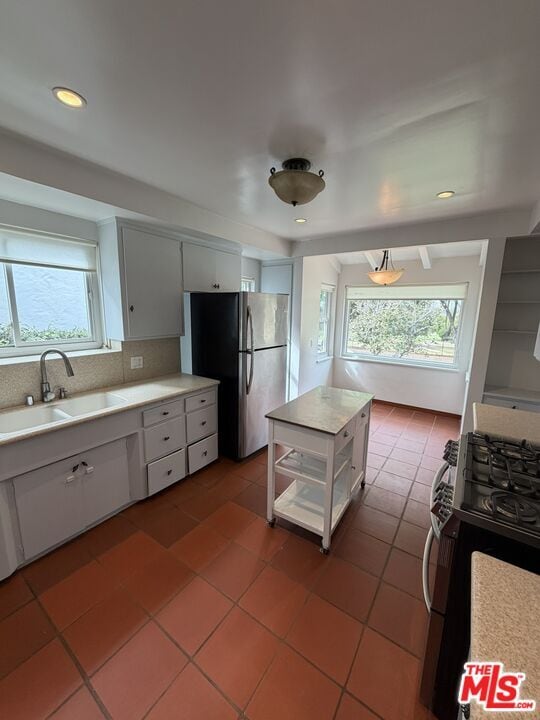 10470 Lorenzo Pl in Los Angeles, CA - Building Photo - Building Photo