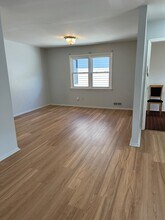 12 Colonial Dr in Bayonne, NJ - Foto de edificio - Building Photo