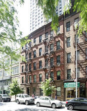 176 E 85th St in New York, NY - Building Photo - Building Photo