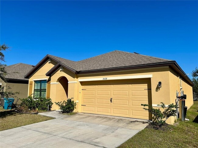 3528 Loggerhead Ln in Mims, FL - Building Photo - Building Photo