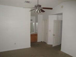 1464 Richfield Ave in Rosamond, CA - Building Photo - Building Photo