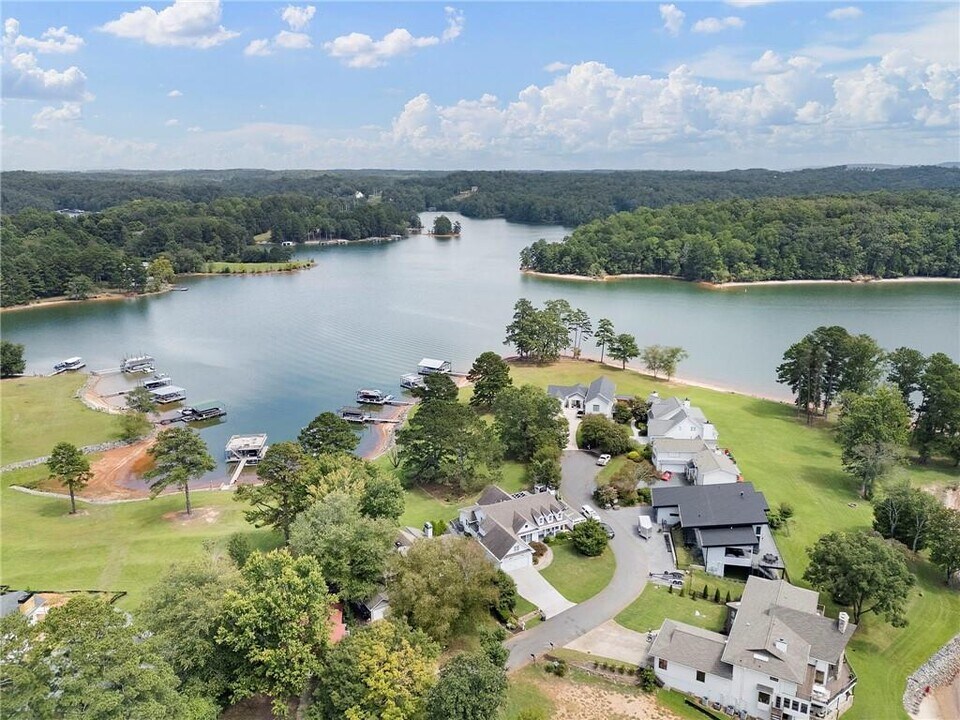 61 View Point Dr in Dawsonville, GA - Building Photo