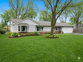 2930 Dundee Rd in Northbrook, IL - Building Photo