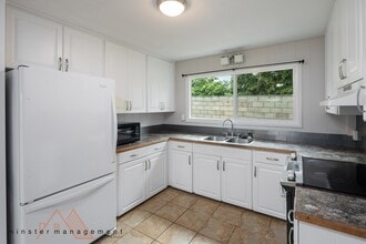 1568 Kupau St in Kailua, HI - Building Photo - Building Photo