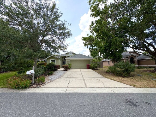 4304 Barret Ave in Plant City, FL - Building Photo - Building Photo