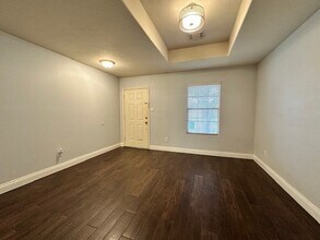 10403 Hurst Hill Ln in Houston, TX - Building Photo - Building Photo