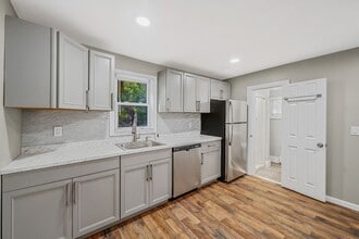 11 Haab Ave in Babylon, NY - Building Photo - Building Photo