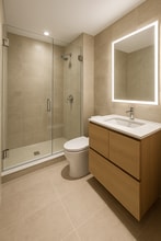 349 Grand St, Unit 3A in New York, NY - Building Photo - Building Photo