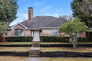 700 Havencrest Dr in Desoto, TX - Building Photo