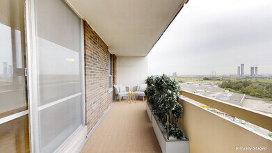 4001 Steeles Ave W in Toronto, ON - Building Photo - Building Photo