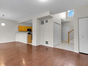 10089 Thornton Way in Huntley, IL - Building Photo - Building Photo