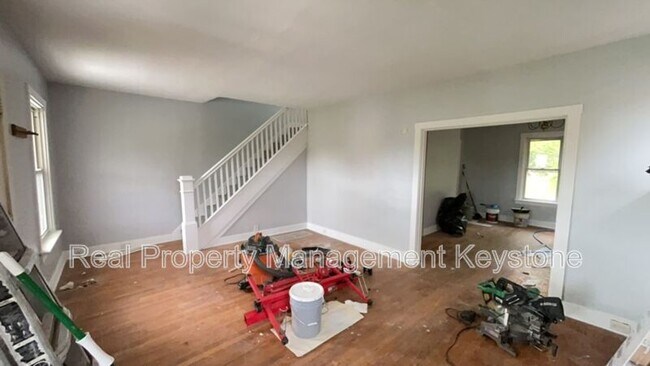 1024 Mirror St in Pittsburgh, PA - Building Photo - Building Photo