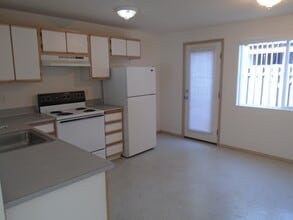 170 N 7th St in Aumsville, OR - Building Photo - Building Photo