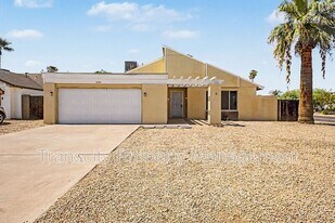 12224 N 26th St in Phoenix, AZ - Building Photo