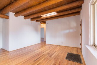 406 Cortez Pl in Santa Fe, NM - Building Photo - Building Photo