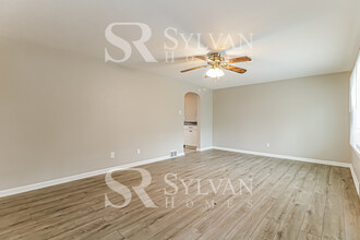 79916 Grandview Ave in Greensburg, PA - Building Photo - Building Photo