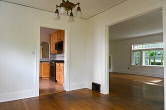 1921 E Lynn St in Seattle, WA - Building Photo - Building Photo