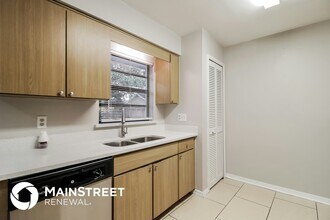 3 E Thrush St in Apopka, FL - Building Photo - Building Photo