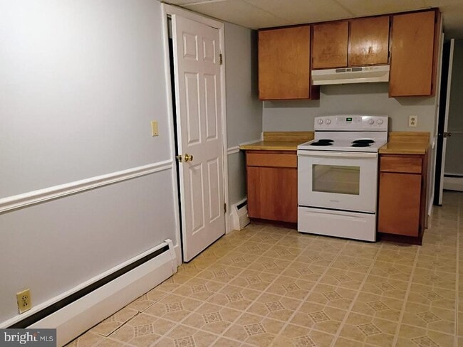 property at 19 W Locust St