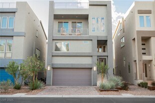 8081 Misty Canyon Ave in Las Vegas, NV - Building Photo