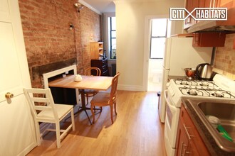 317 E 5th St-Unit -1A in New York, NY - Building Photo - Building Photo