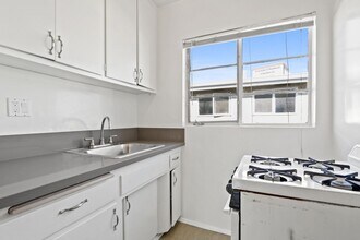 10906 Santa Monica Blvd, prime Westwood! in Los Angeles, CA - Building Photo - Building Photo