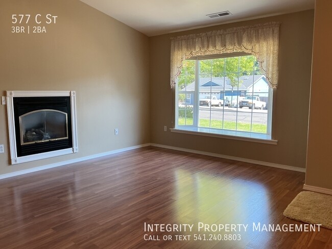 577 C St in Phoenix, OR - Building Photo - Building Photo