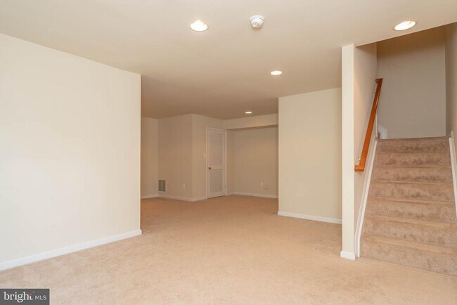 3351 Beechcliff Dr in Alexandria, VA - Building Photo - Building Photo