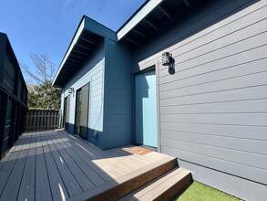 1038 62nd St in Oakland, CA - Building Photo - Building Photo