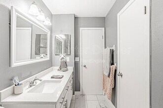 18747 E Carmel Cir in Aurora, CO - Building Photo - Building Photo