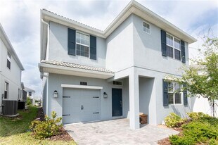 1577 Mulligan Blvd in Four Corners, FL - Building Photo