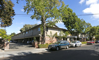 Il Palazzo Gardens in Palo Alto, CA - Foto de edificio - Building Photo