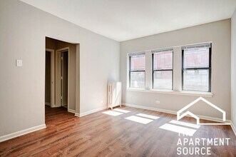 5746 N Winthrop Ave in Chicago, IL - Building Photo - Building Photo