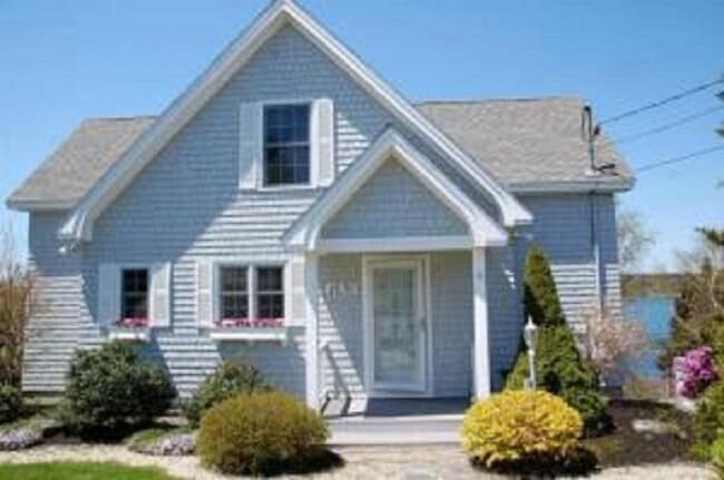 2030 Harpswell Islands Rd in Harpswell, ME - Building Photo - Building Photo