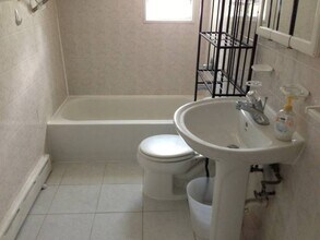 20 Cedar St in Edison, NJ - Building Photo - Building Photo