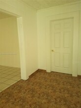 559 NW 44th St in Miami, FL - Building Photo - Building Photo