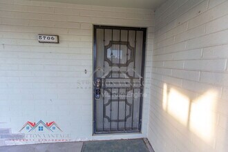 5706 E Des Moines St in Mesa, AZ - Building Photo - Building Photo