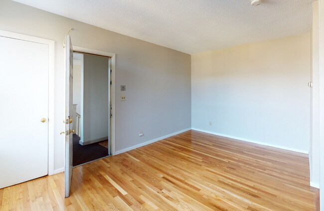 198 Allston St, Unit 14 in Boston, MA - Building Photo - Building Photo