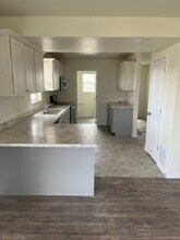 303 Post Oak Dr in Cedar Falls, IA - Building Photo - Building Photo