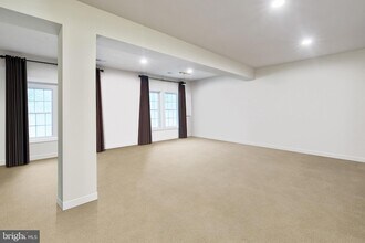 21234 Park Grove Terrace in Ashburn, VA - Building Photo - Building Photo