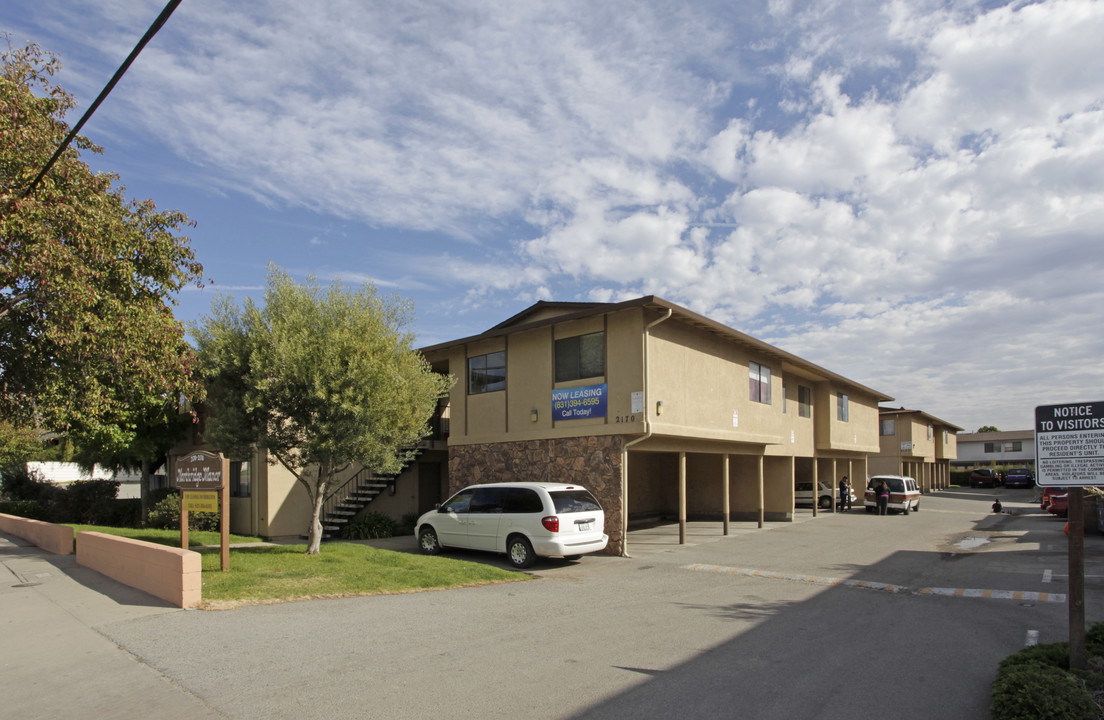 Northridge Manor Apartments in Salinas, CA - Building Photo