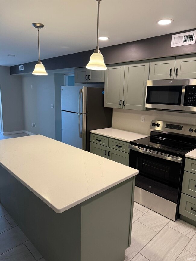 1422 Venus Dr in Evansville, IN - Building Photo - Building Photo