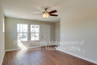 619 Hadley Vlg Blvd in Nashville, TN - Building Photo - Building Photo