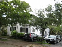 215 Antilla Ave in Coral Gables, FL - Foto de edificio - Building Photo