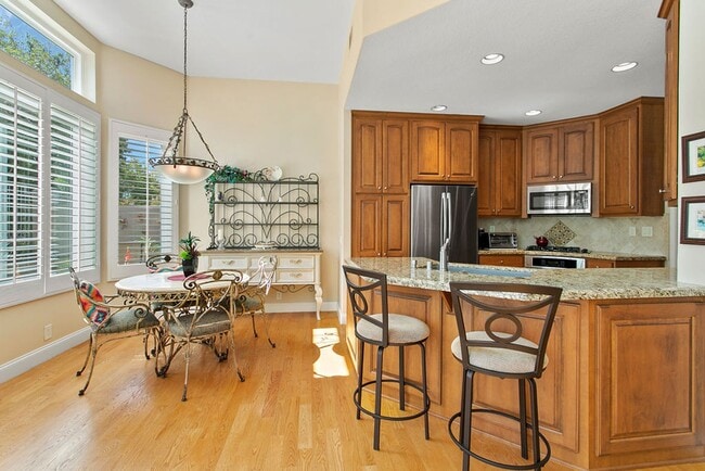 21432 Bastia in Mission Viejo, CA - Building Photo - Building Photo
