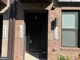 14130 Gypsum Lp in Chantilly, VA - Building Photo