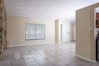 413 SW 75th Ave in North Lauderdale, FL - Foto de edificio - Building Photo